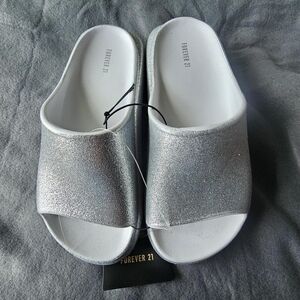Forever 21 Silver Glitter Platform Slide Sandals Size 6